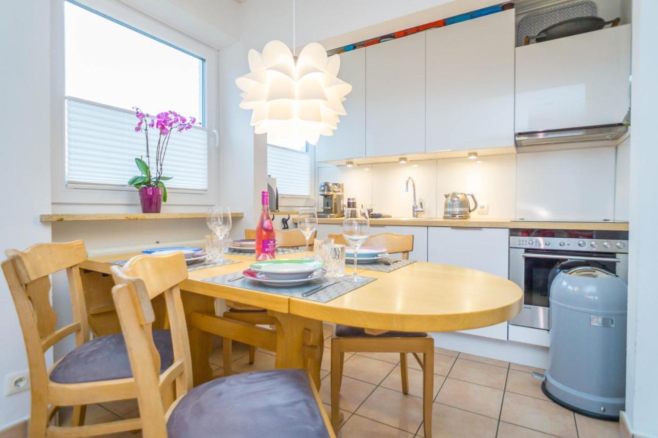 Perfekte Wohnung In Perfekter Lage Mit Balkon! Вестерланд Екстериор снимка