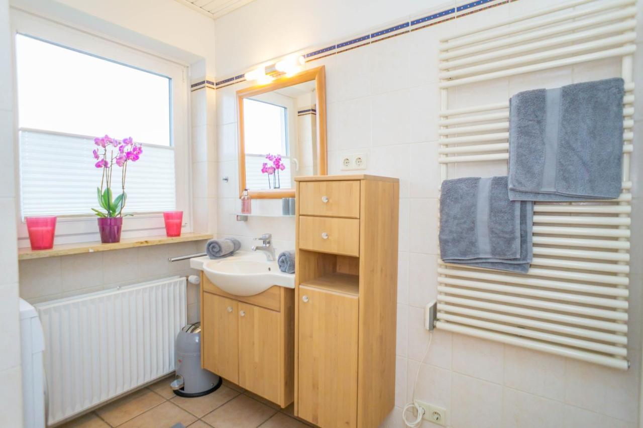 Perfekte Wohnung In Perfekter Lage Mit Balkon! Вестерланд Екстериор снимка